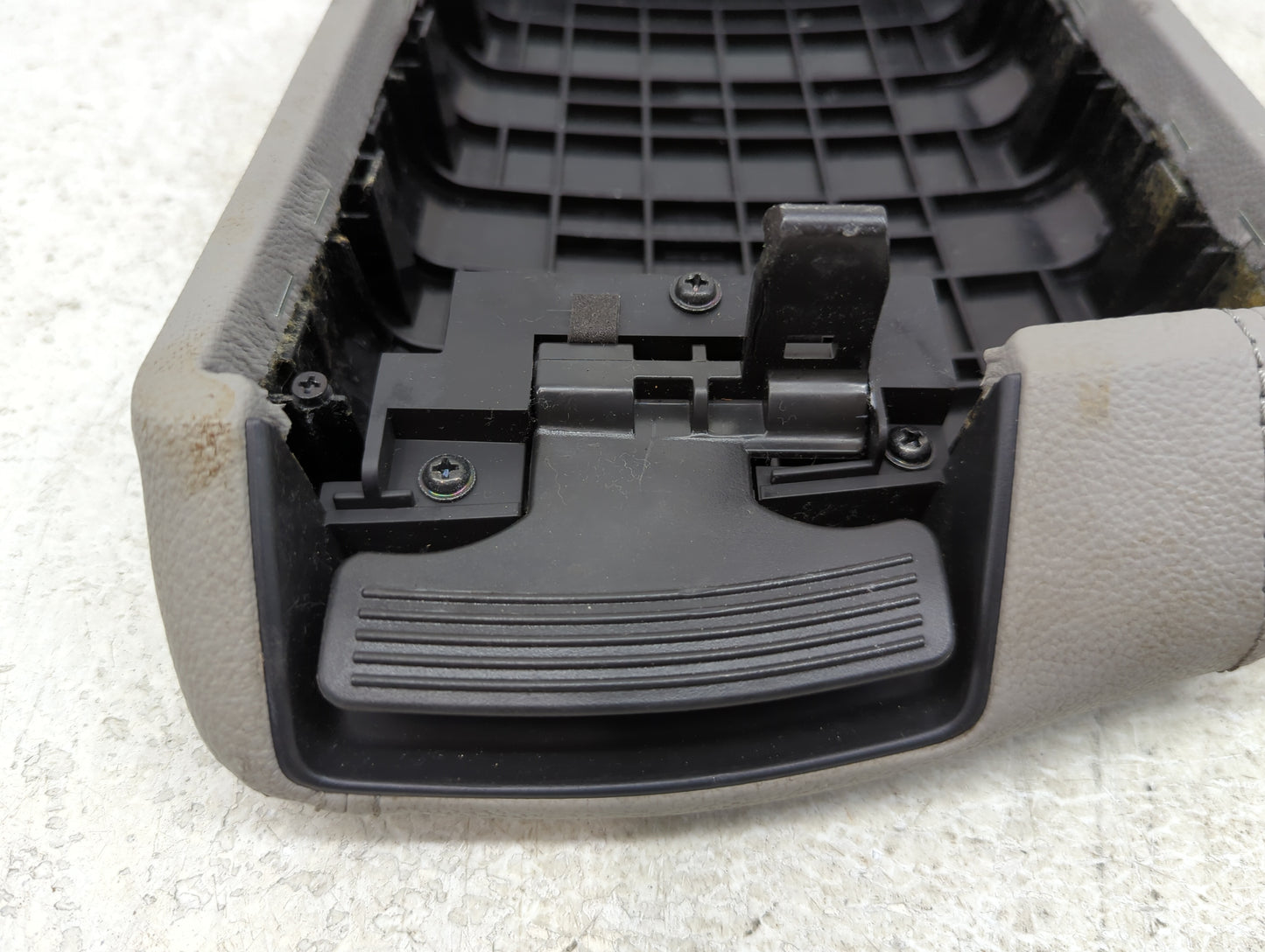 2015-2017 Hyundai Sonata Center Console Armrest Cover Lid Fits Fits 2015 2016 2017 OEM Used Auto Parts - Oemusedautoparts1.c