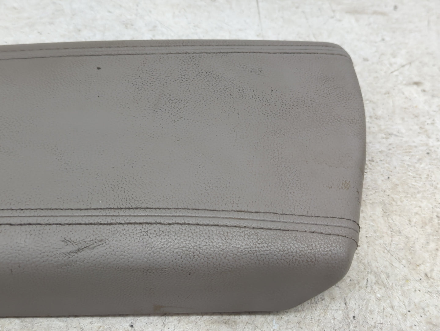 2015-2017 Hyundai Sonata Center Console Armrest Cover Lid Fits Fits 2015 2016 2017 OEM Used Auto Parts - Oemusedautoparts1.c