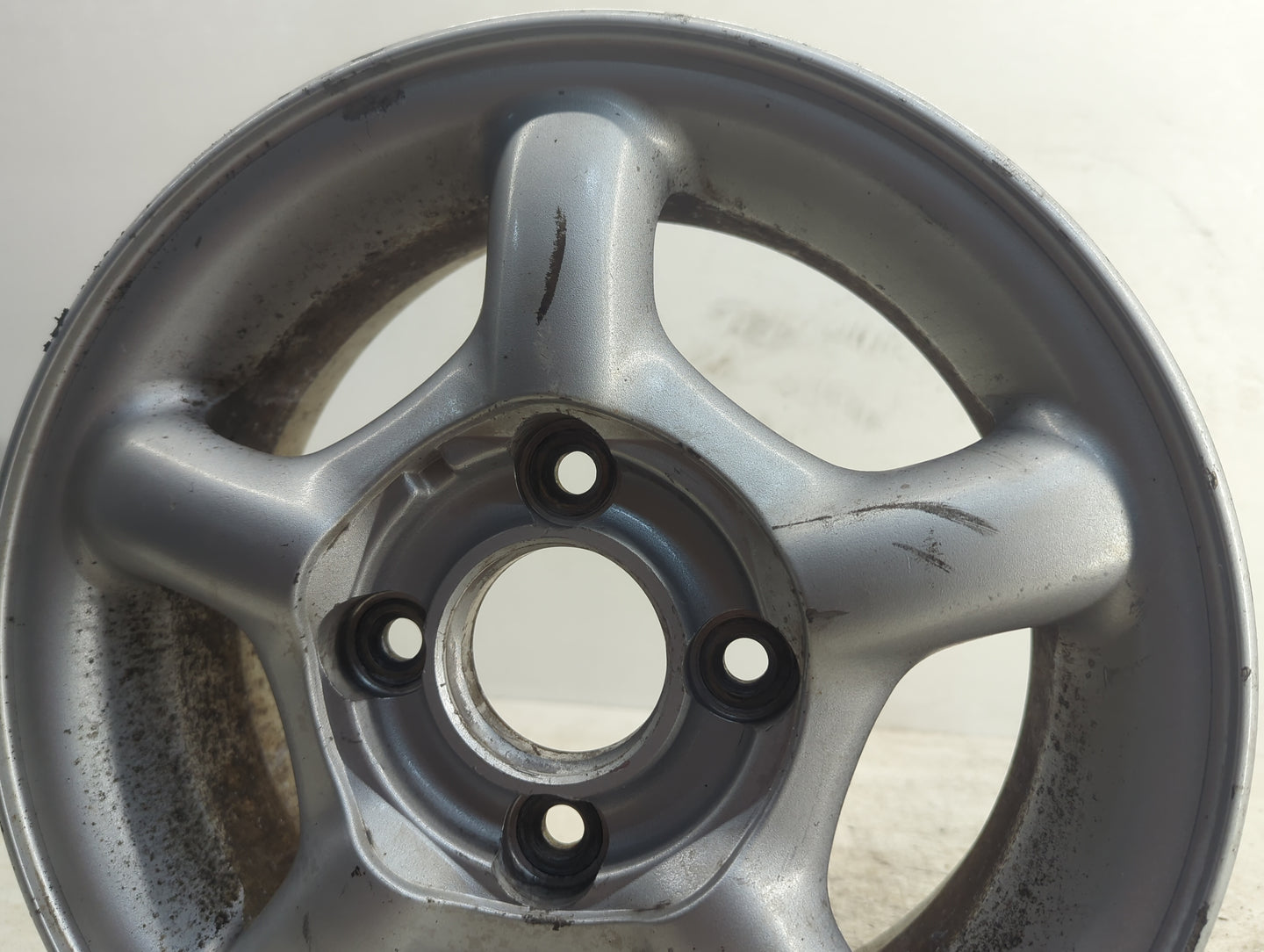 1995-1997 Hyundai Sonata Oem Wheel Rim - Oemusedautoparts1.com
