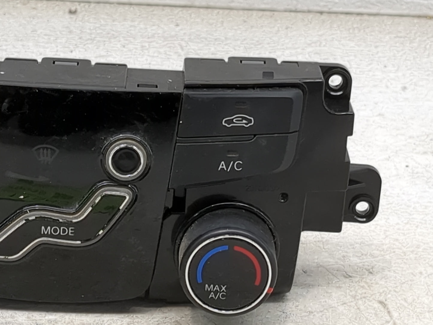 2011 Hyundai Sonata Climate Control Module Temperature AC/Heater Replacement Fits OEM Used Auto Parts - Oemusedautoparts1.co