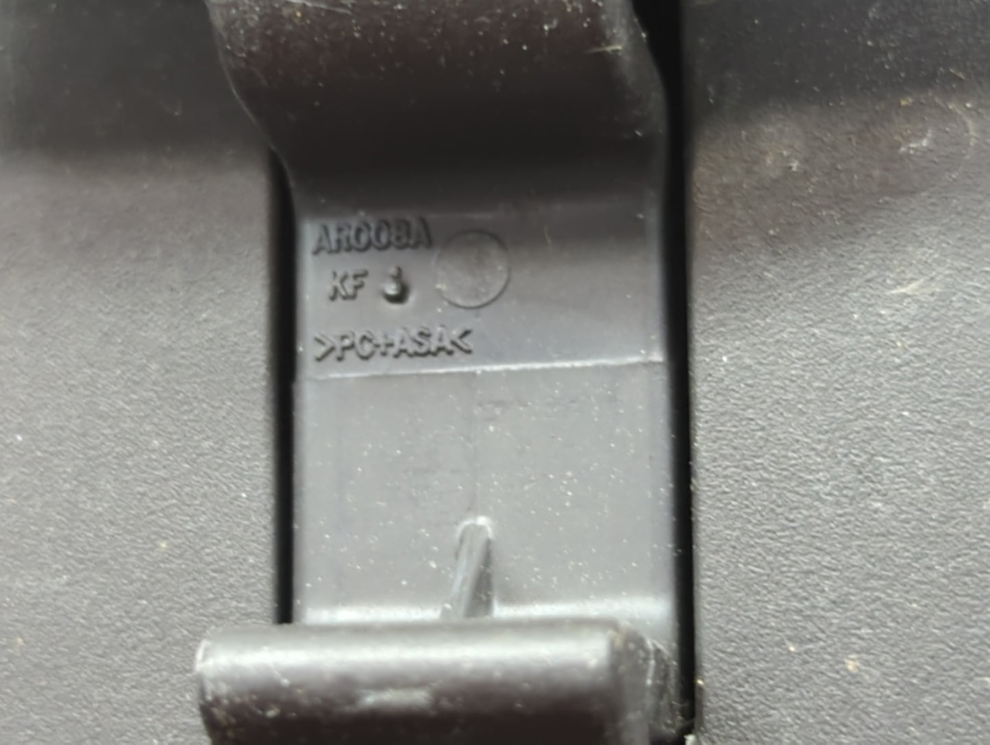 2011-2014 Hyundai Sonata Center Console Armrest Cover Lid Fits Fits 2011 2012 2013 2014 OEM Used Auto Parts - Oemusedautopar