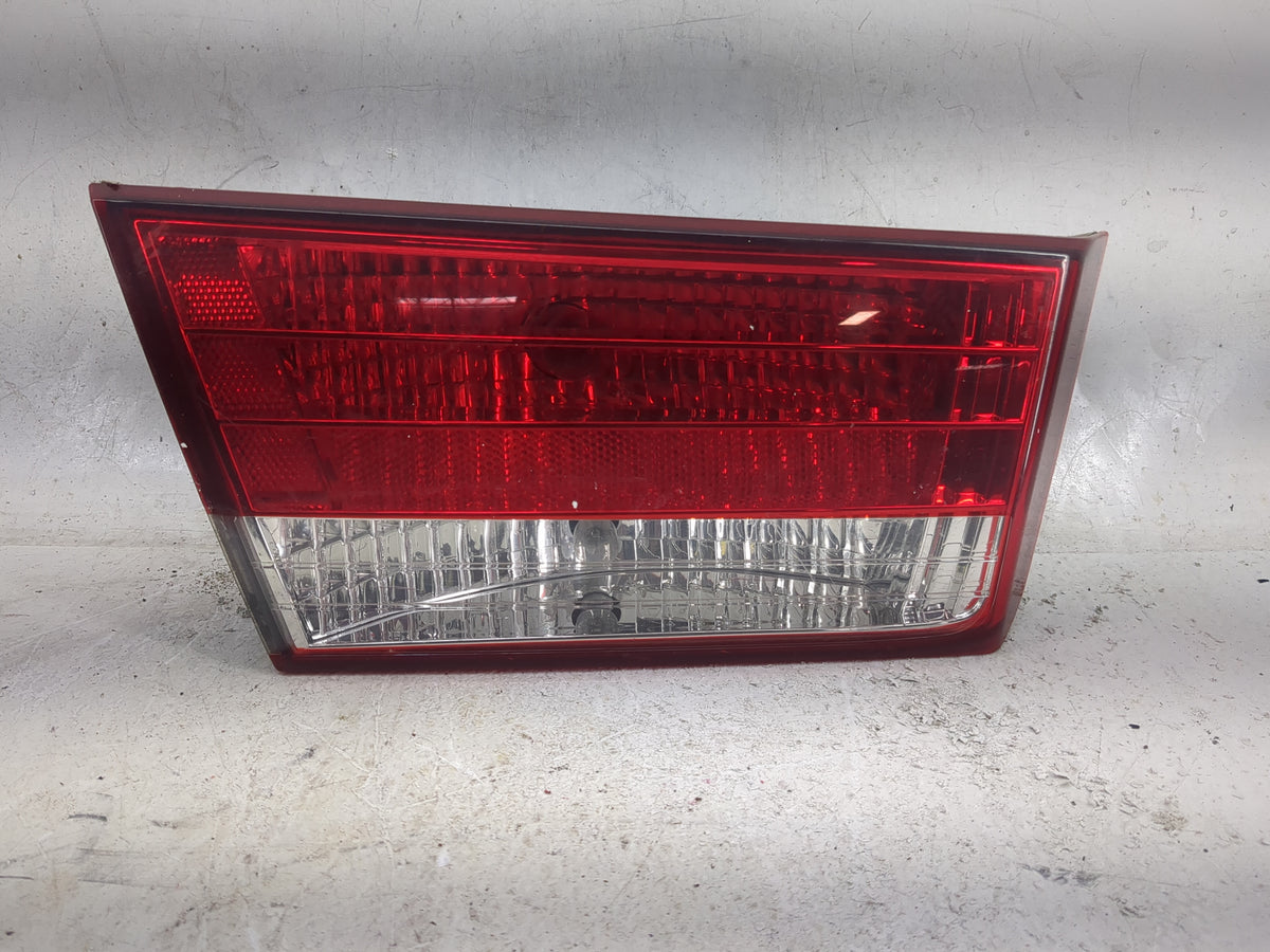 2006-2008 Hyundai Sonata Driver Left Side Deck Lid Mounted Tail Light 1209198 - Oemusedautoparts1.com