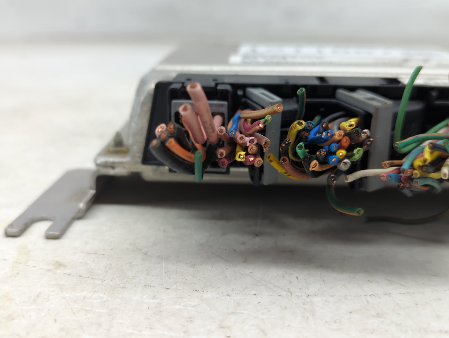 2004 Hyundai Sonata PCM Engine Control Computer ECU ECM PCU OEM Fits OEM Used Auto Parts - Oemusedautoparts1.com