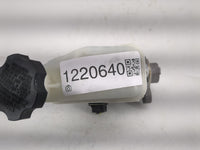 2011-2014 Hyundai Sonata Brake Master Cylinder 1220640 - Oemusedautoparts1.com