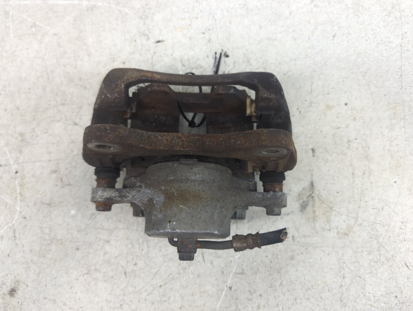 2008-2015 Hyundai Sonata Driver Front Brake - Oem 1225043 - Oemusedautoparts1.com