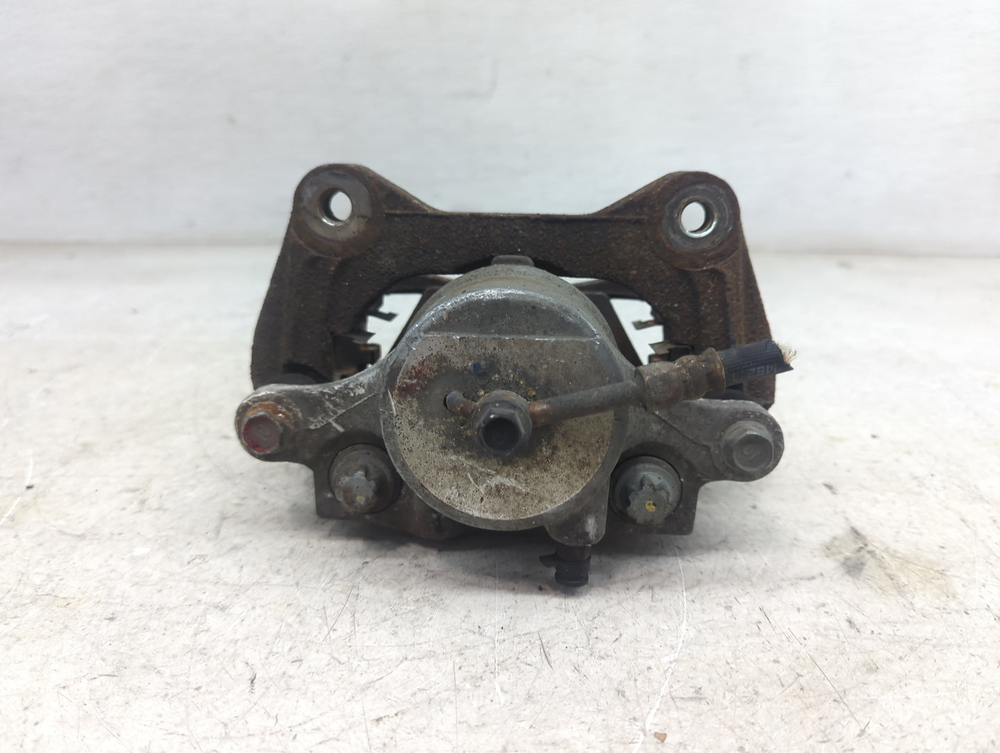 2008-2015 Hyundai Sonata Driver Front Brake - Oem 1225043 - Oemusedautoparts1.com
