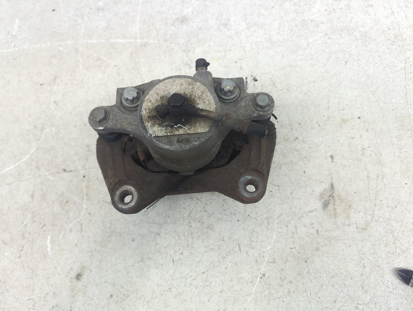 2008-2015 Hyundai Sonata Driver Front Brake - Oem 1225044 - Oemusedautoparts1.com