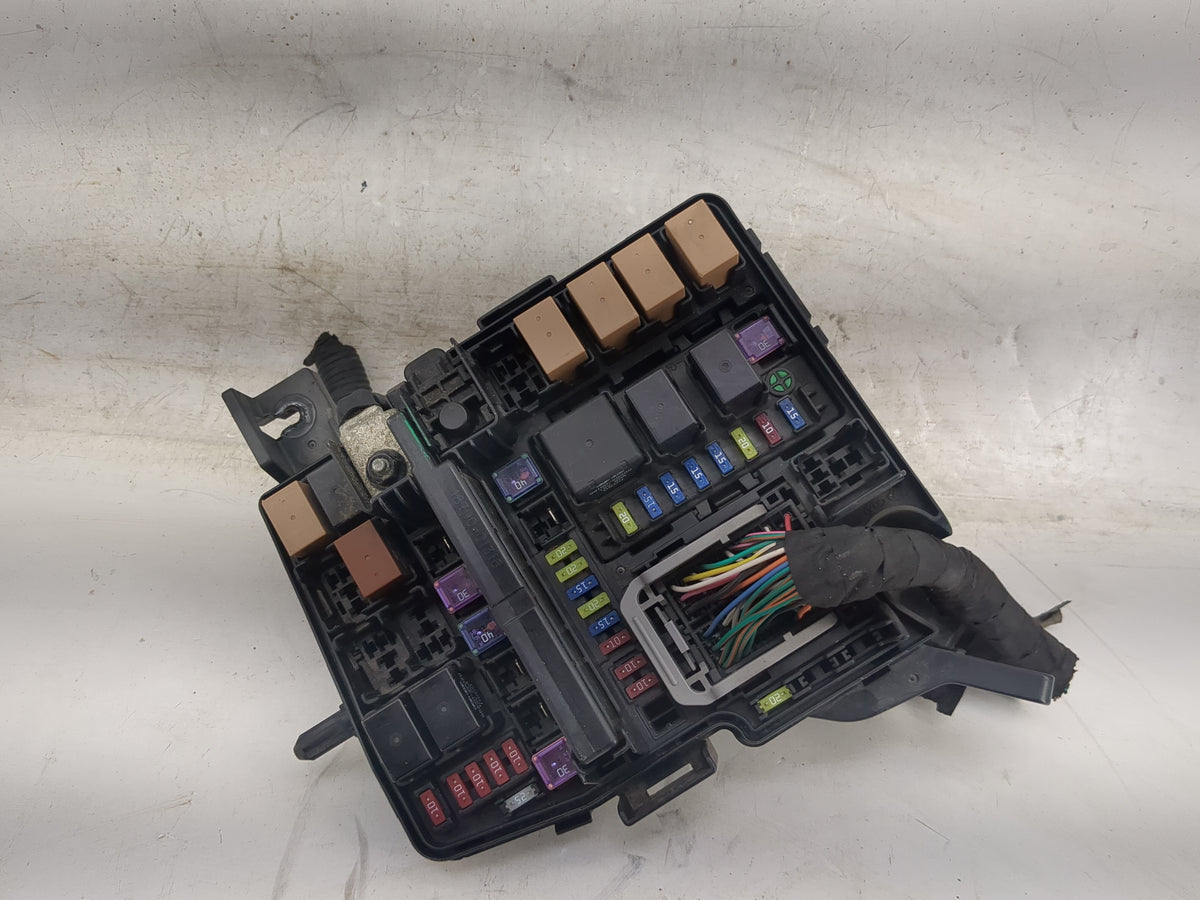 2011-2014 Hyundai Sonata Fusebox Fuse Box Panel Relay Module Fits Fits 2011 2012 2013 2014 OEM Used Auto Parts - Oemusedauto