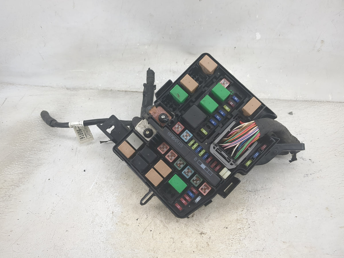 2011-2012 Hyundai Sonata Fusebox Fuse Box Panel Relay Module Fits Fits 2011 2012 OEM Used Auto Parts - Oemusedautoparts1.com