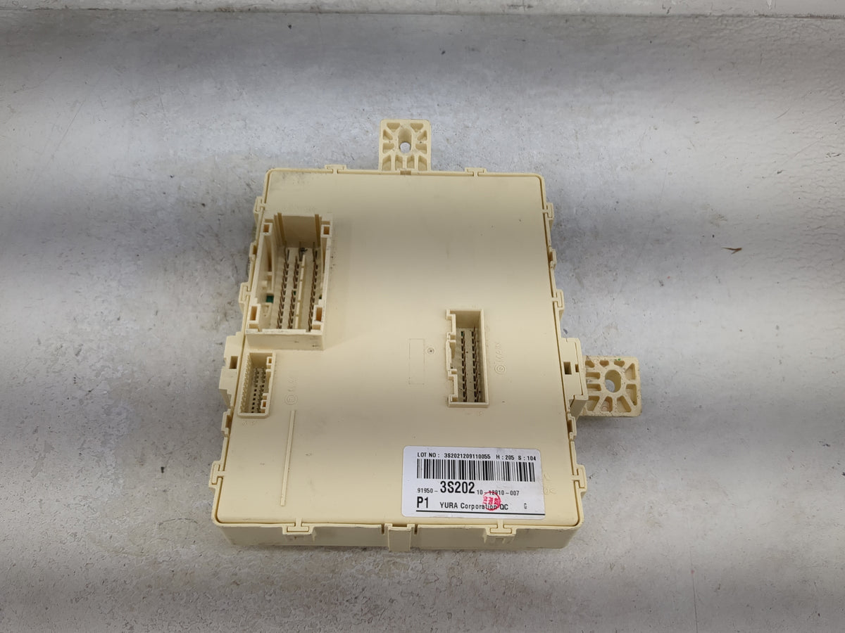 2012-2014 Hyundai Sonata Body Control Module Bcm 5035811 - Oemusedautoparts1.com