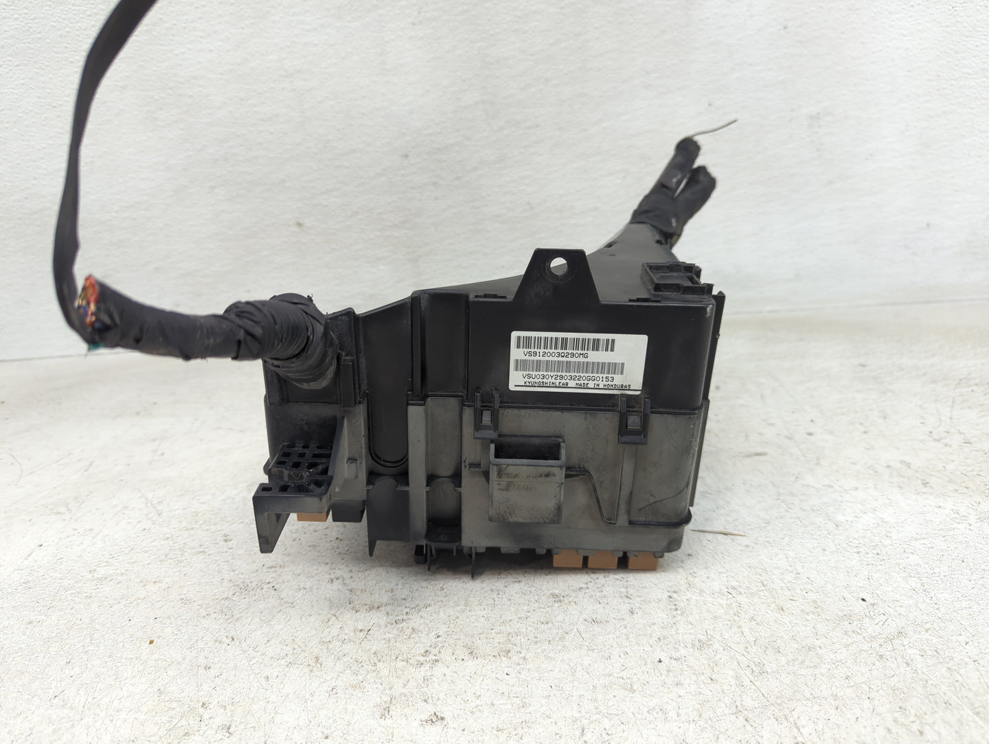 2011-2014 Hyundai Sonata Fusebox Fuse Box Panel Relay Module Fits Fits 2011 2012 2013 2014 OEM Used Auto Parts - Oemusedauto
