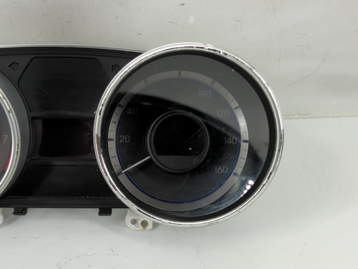 2011-2014 Hyundai Sonata Instrument Cluster Speedometer Gauges Fits Fits 2011 2012 2013 2014 OEM Used Auto Parts - Oemusedau