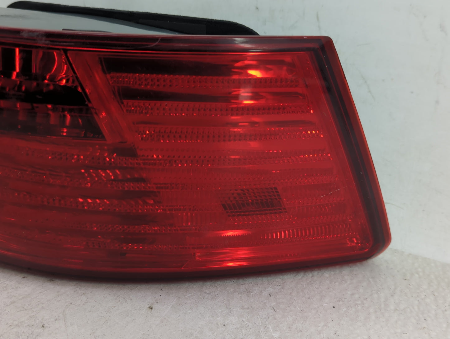 2009-2010 Hyundai Sonata Tail Light Assembly Driver Left OEM Fits Fits 2009 2010 OEM Used Auto Parts - Oemusedautoparts1.com