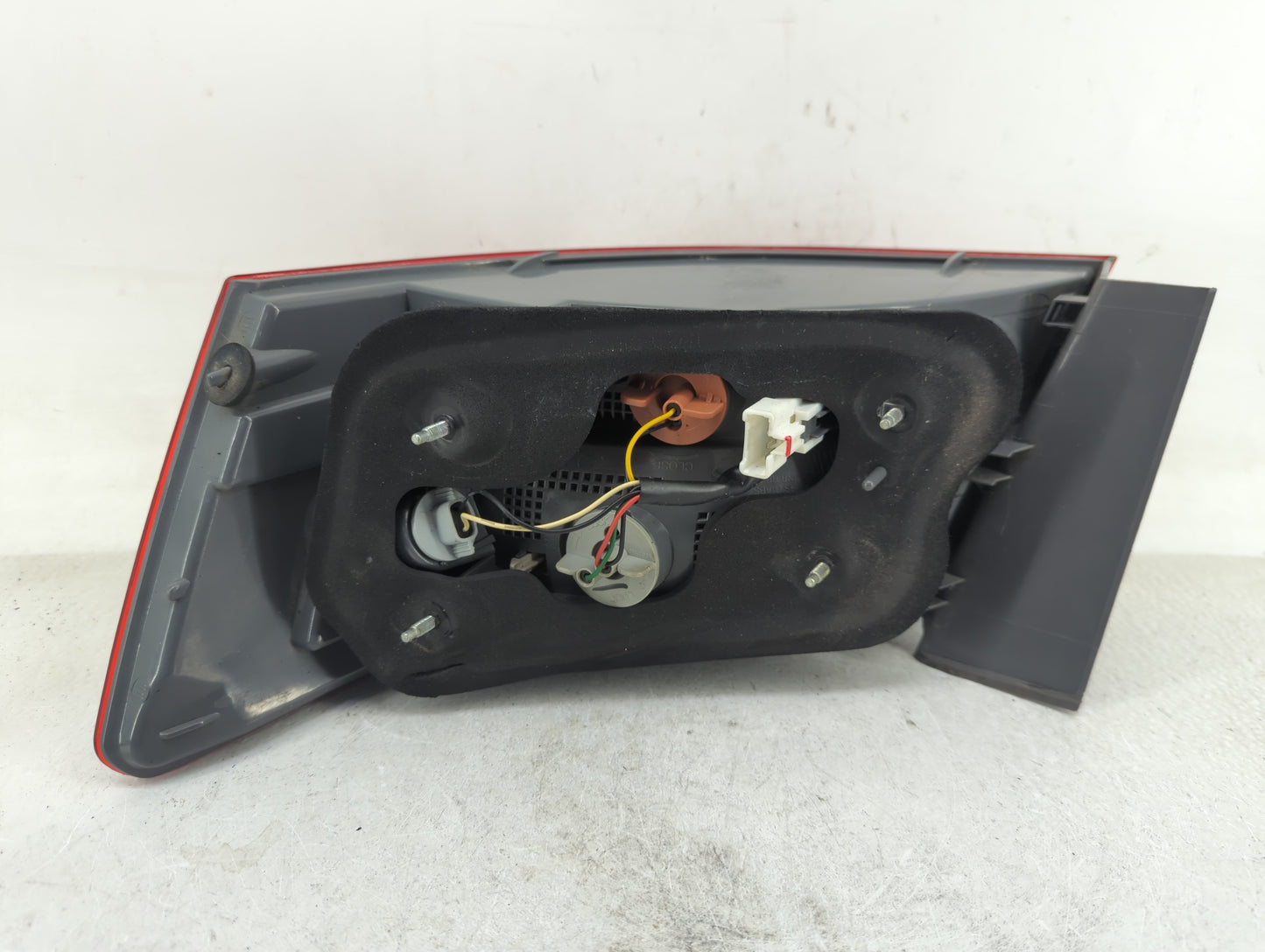 2009-2010 Hyundai Sonata Tail Light Assembly Driver Left OEM Fits Fits 2009 2010 OEM Used Auto Parts - Oemusedautoparts1.com