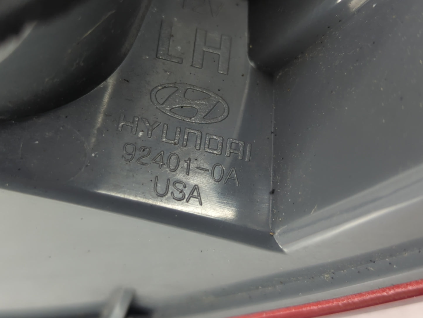 2009-2010 Hyundai Sonata Tail Light Assembly Driver Left OEM Fits Fits 2009 2010 OEM Used Auto Parts - Oemusedautoparts1.com