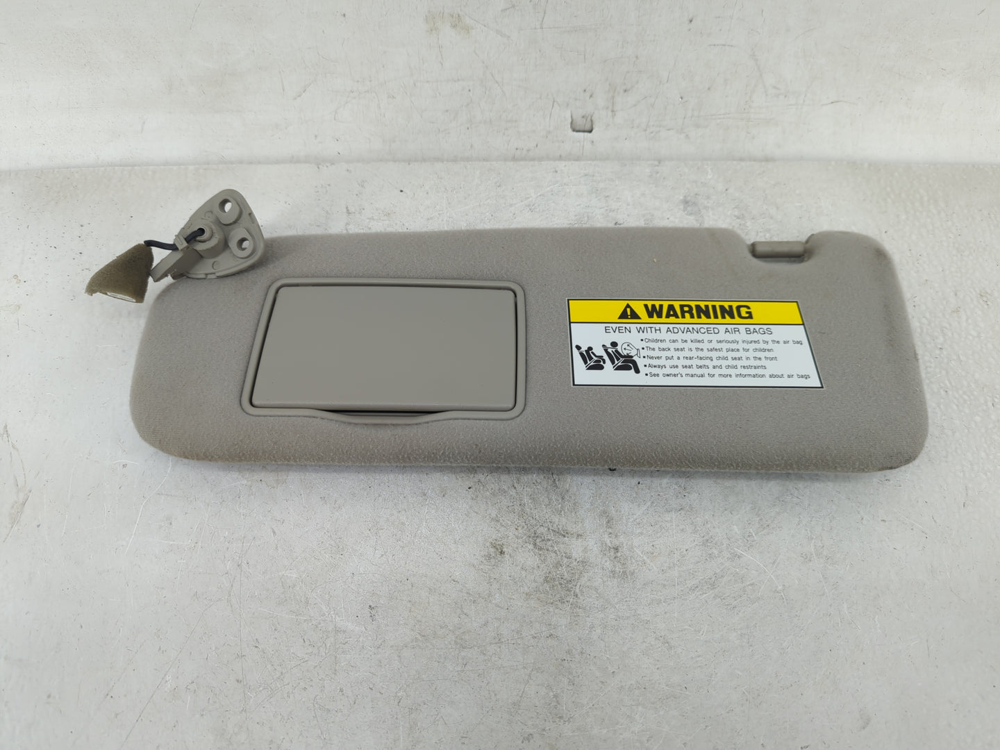 2008-2010 Hyundai Sonata Sun Visor Shade Replacement Driver Left Mirror Fits Fits 2008 2009 2010 OEM Used Auto Parts - Oemus