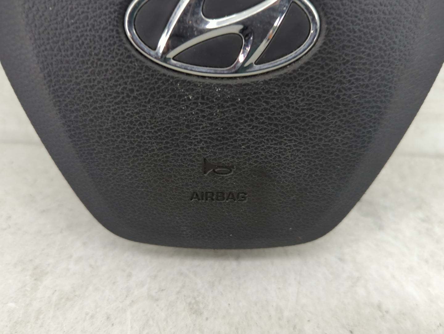 2015-2017 Hyundai Sonata Air Bag Driver Left Steering Wheel Mounted - Oemusedautoparts1.com