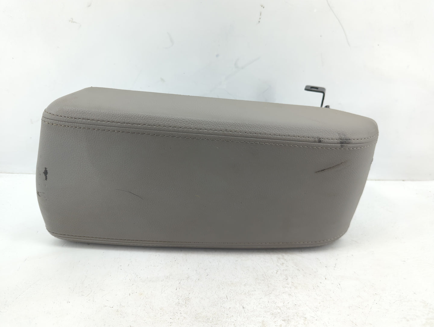 2015-2017 Hyundai Sonata Center Console Armrest Cover Lid Fits Fits 2015 2016 2017 OEM Used Auto Parts - Oemusedautoparts1.c