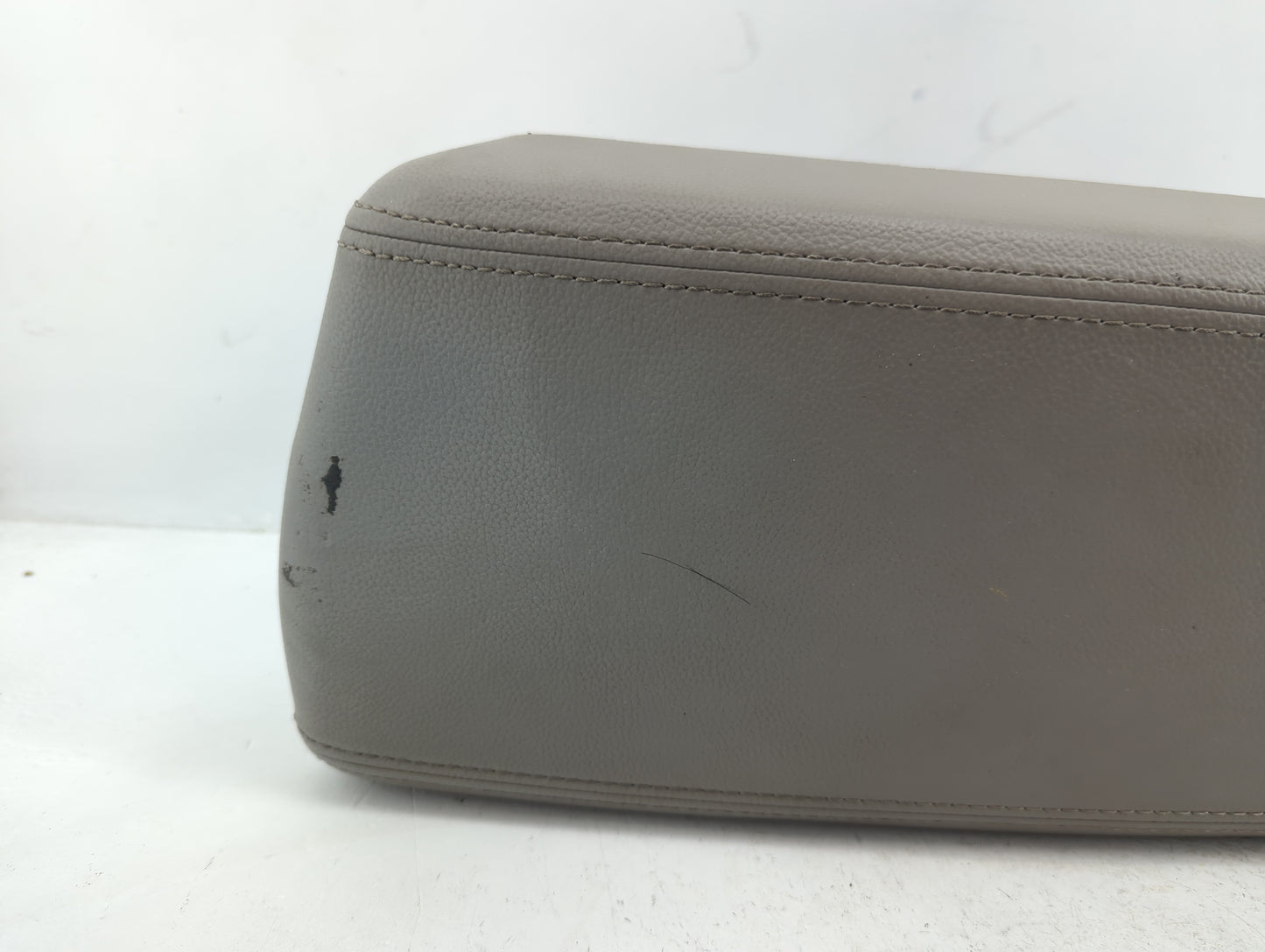 2015-2017 Hyundai Sonata Center Console Armrest Cover Lid Fits Fits 2015 2016 2017 OEM Used Auto Parts - Oemusedautoparts1.c