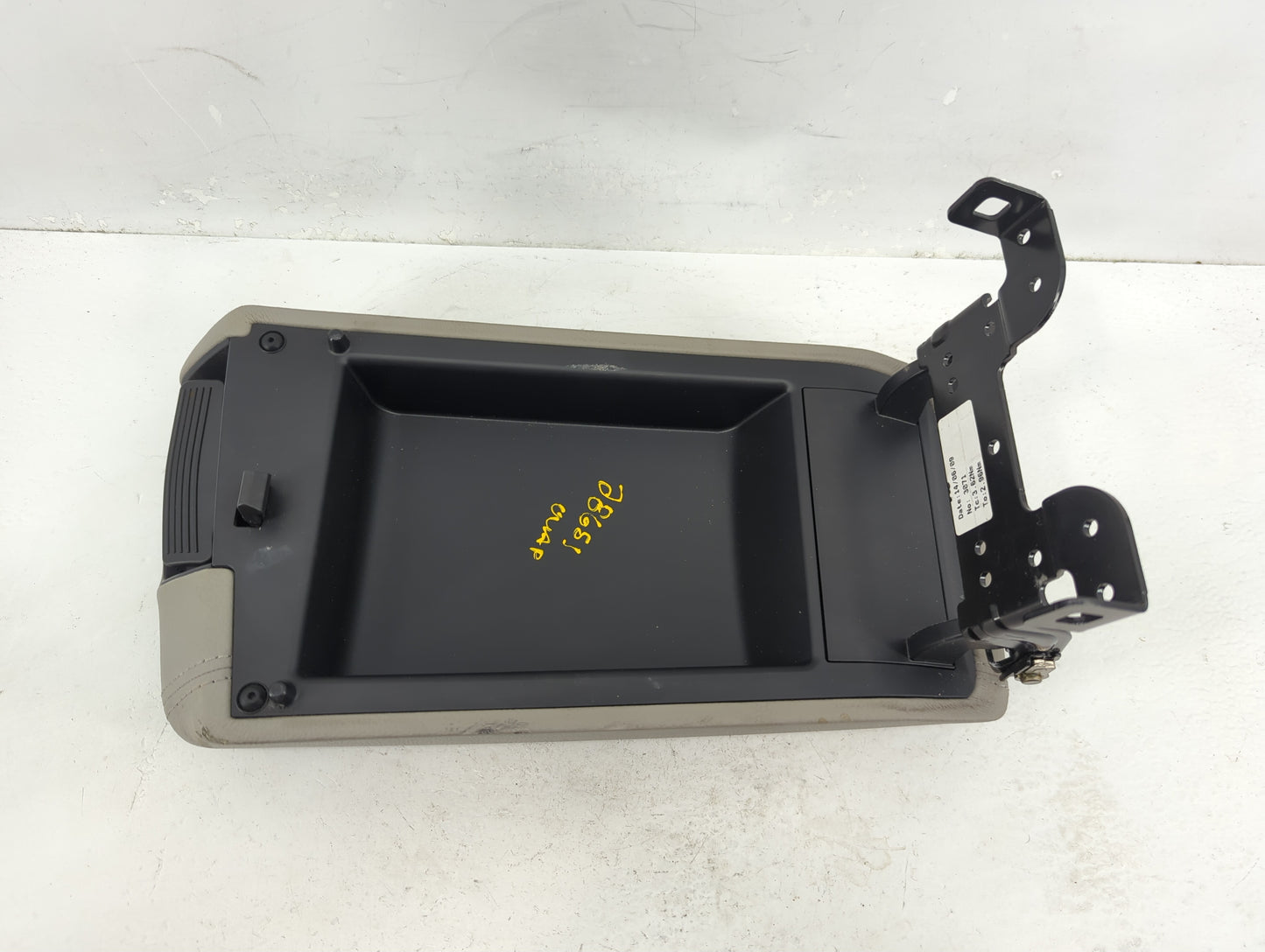 2015-2017 Hyundai Sonata Center Console Armrest Cover Lid Fits Fits 2015 2016 2017 OEM Used Auto Parts - Oemusedautoparts1.c