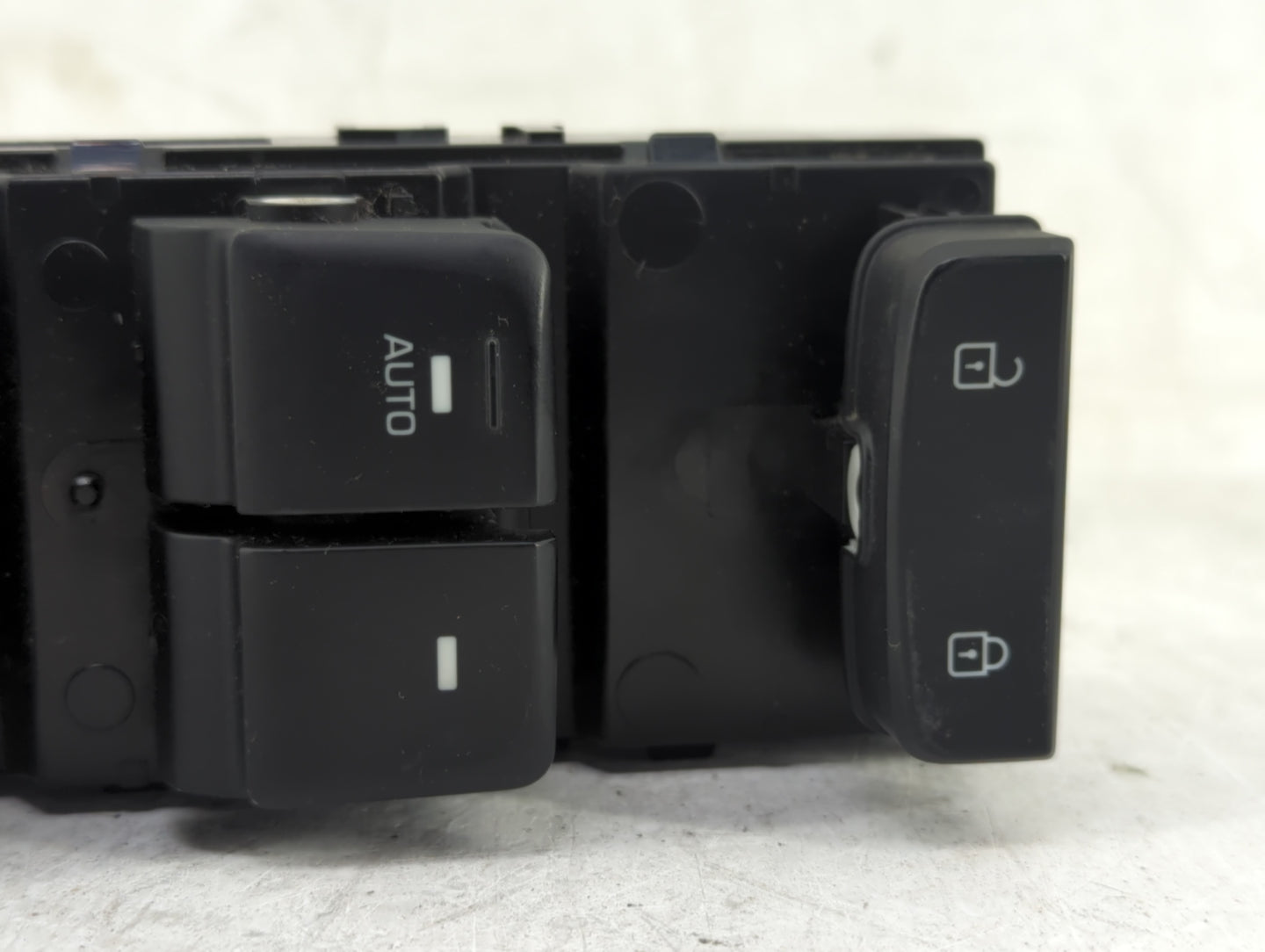 2015-2019 Hyundai Sonata Master Power Window Switch Replacement Driver Side Left Fits Fits 2015 2016 2017 2018 2019 OEM Used