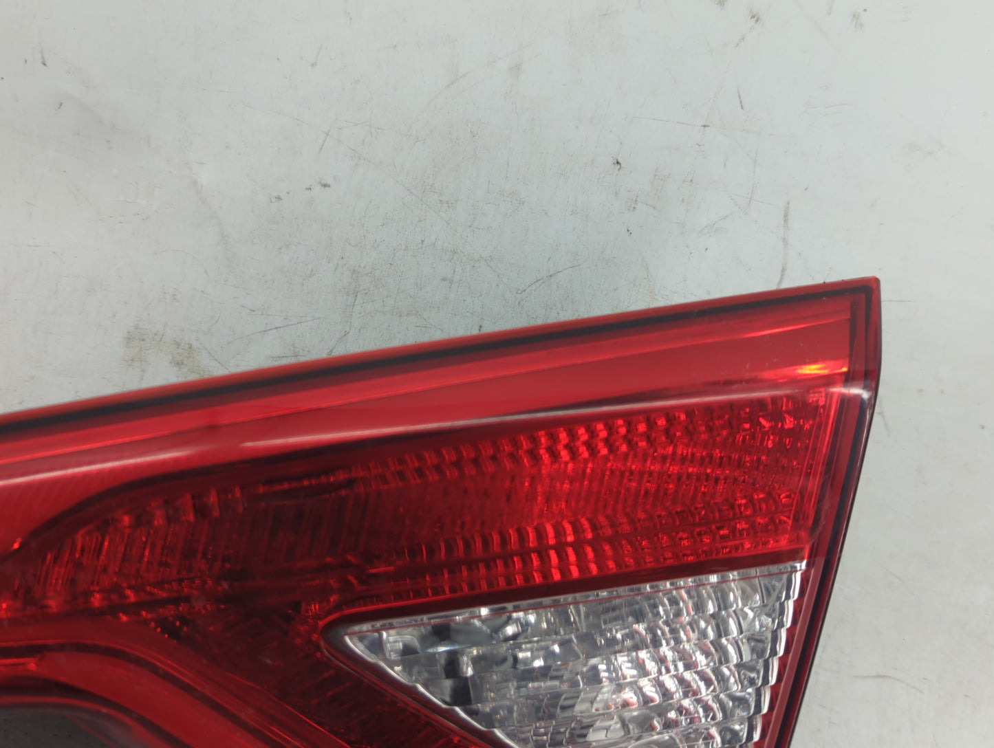 2015-2017 Hyundai Sonata Passenger Right Side Deck Lid Mounted Tail Light - Oemusedautoparts1.com