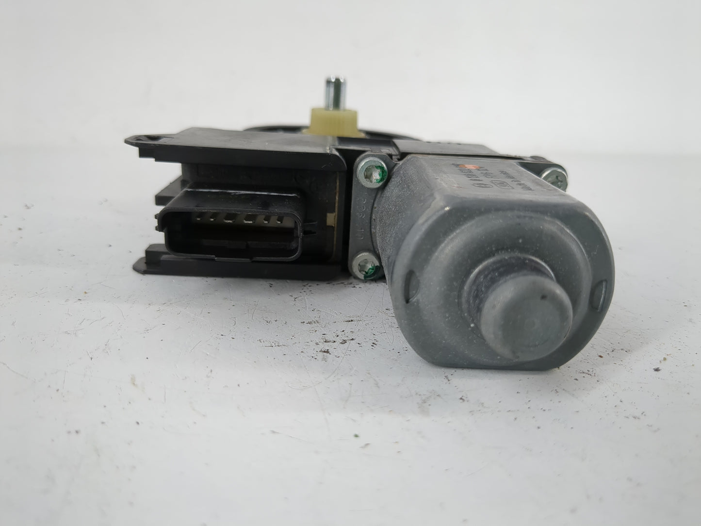 2011-2014 Hyundai Sonata Driver Front Left Power Window Motor - Oemusedautoparts1.com