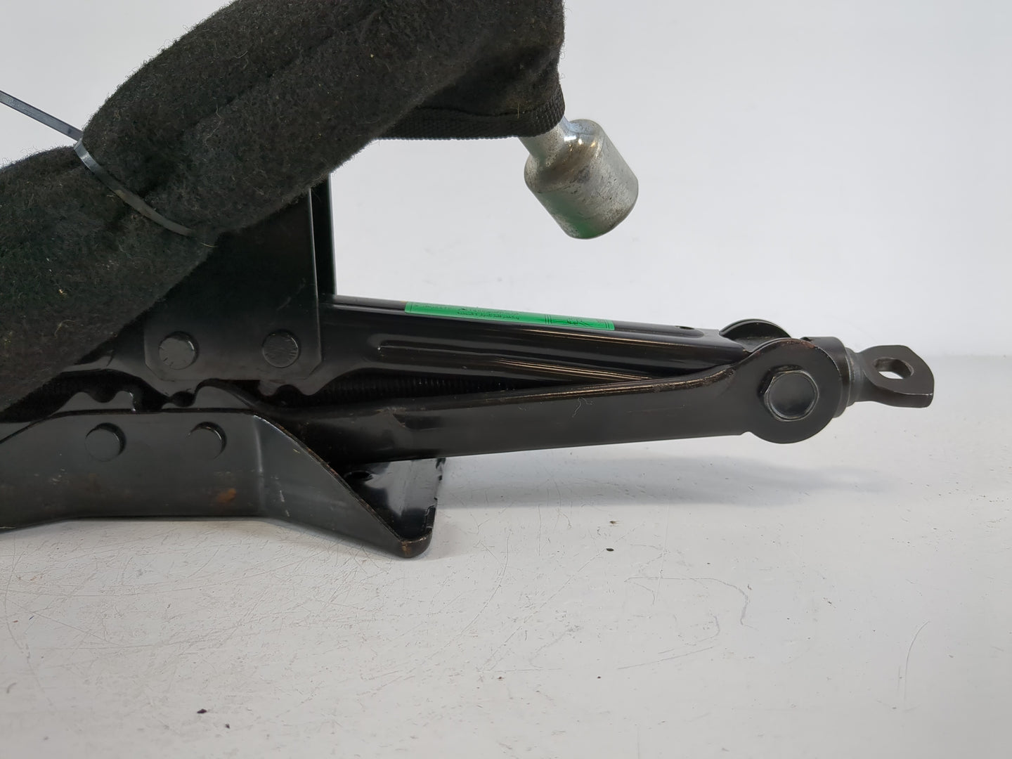 Hyundai Tucson Spare Scissor Car Jack 1120375 - Oemusedautoparts1.com