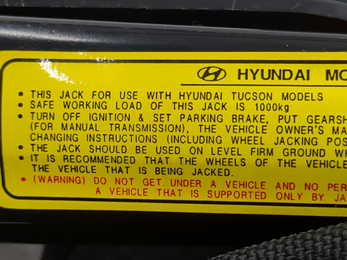 Hyundai Tucson Spare Scissor Car Jack 1120375 - Oemusedautoparts1.com