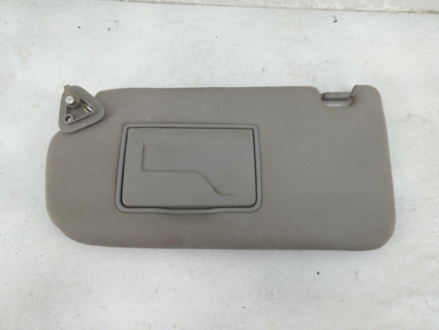 2005-2009 Hyundai Tucson Sun Visor Shade Replacement Driver Left Mirror Fits Fits 2005 2006 2007 2008 2009 OEM Used Auto Par