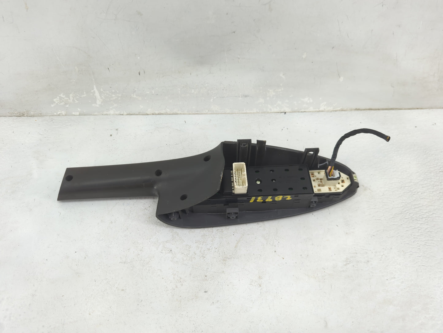 2005-2009 Hyundai Tucson Master Power Window Switch Replacement Driver Side Left Fits Fits 2005 2006 2007 2008 2009 OEM Used