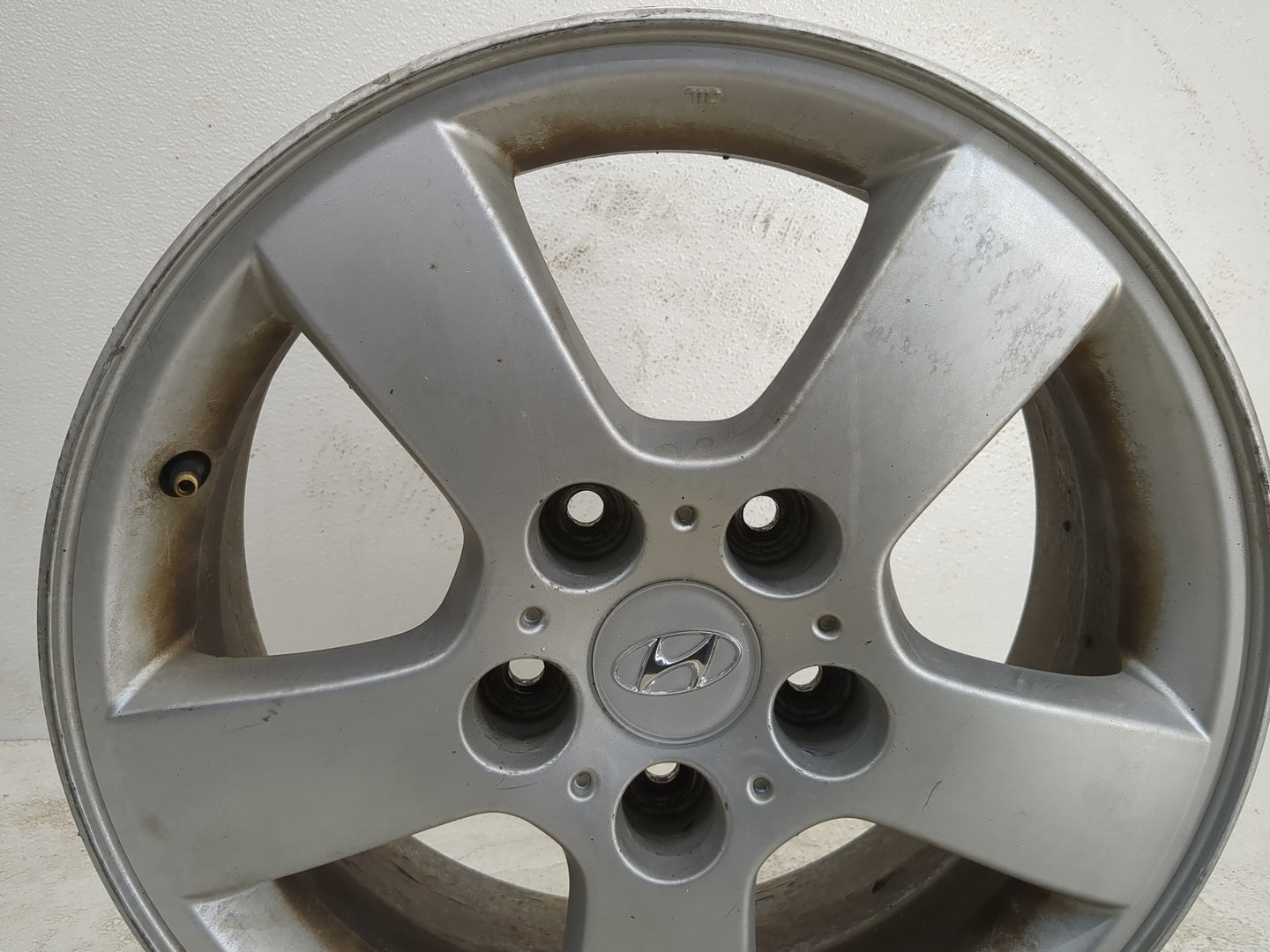 2005-2009 Hyundai Tucson Oem Wheel Rim - Oemusedautoparts1.com