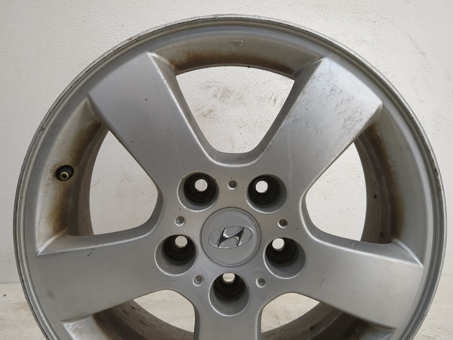 2005-2009 Hyundai Tucson Oem Wheel Rim - Oemusedautoparts1.com