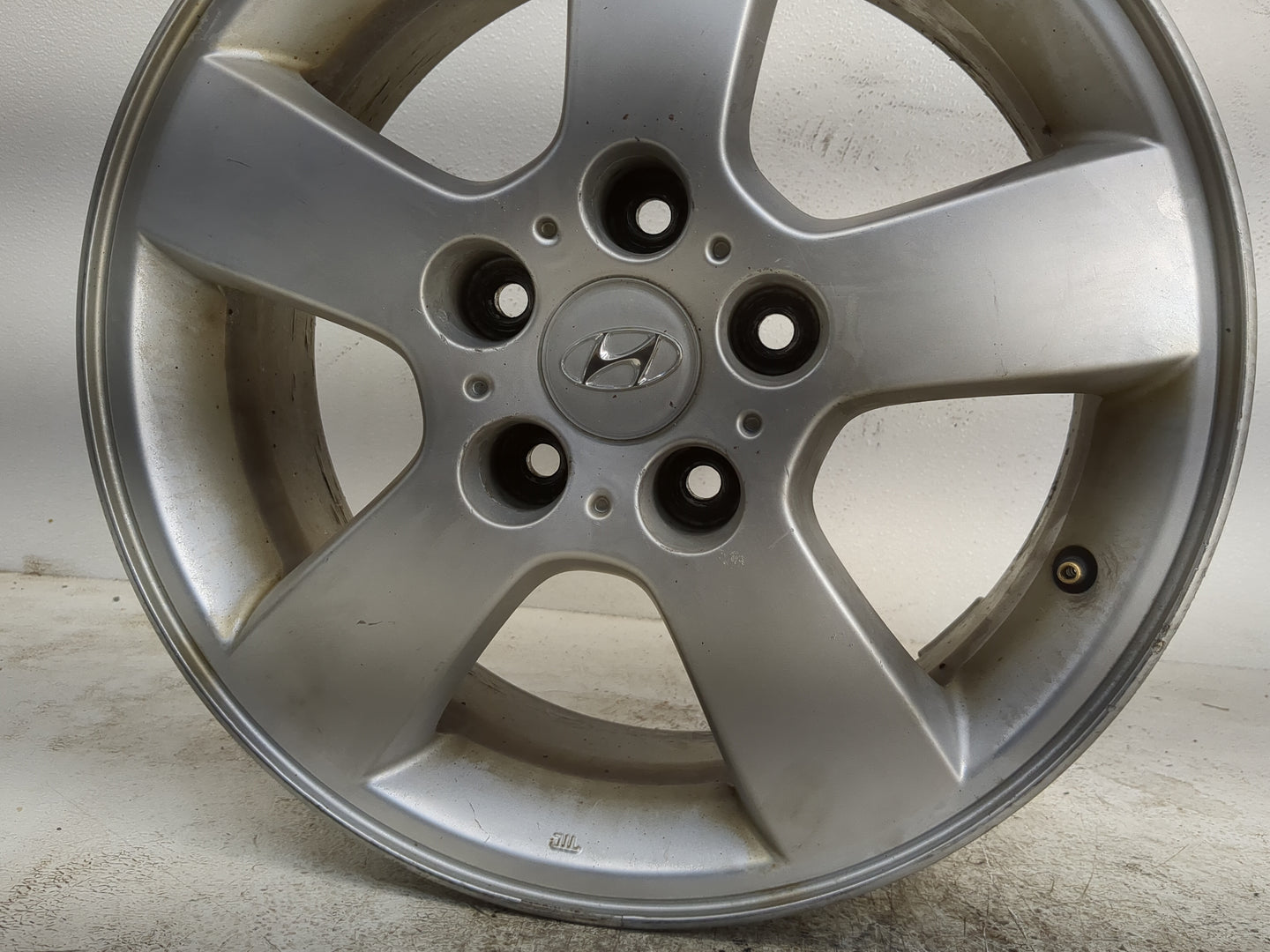 2005-2009 Hyundai Tucson Oem Wheel Rim - Oemusedautoparts1.com