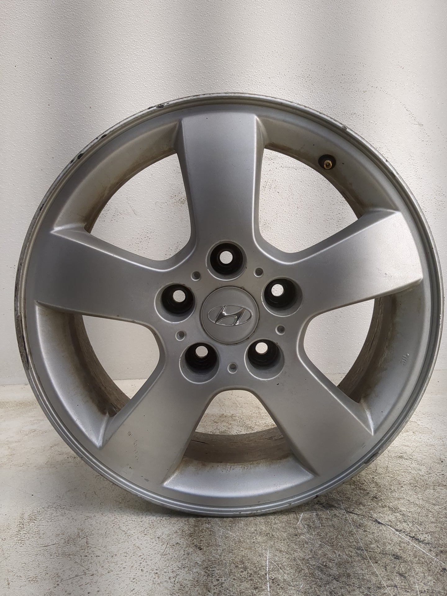 2005-2009 Hyundai Tucson Oem Wheel Rim - Oemusedautoparts1.com