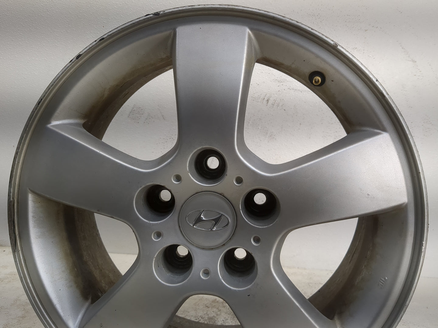 2005-2009 Hyundai Tucson Oem Wheel Rim - Oemusedautoparts1.com