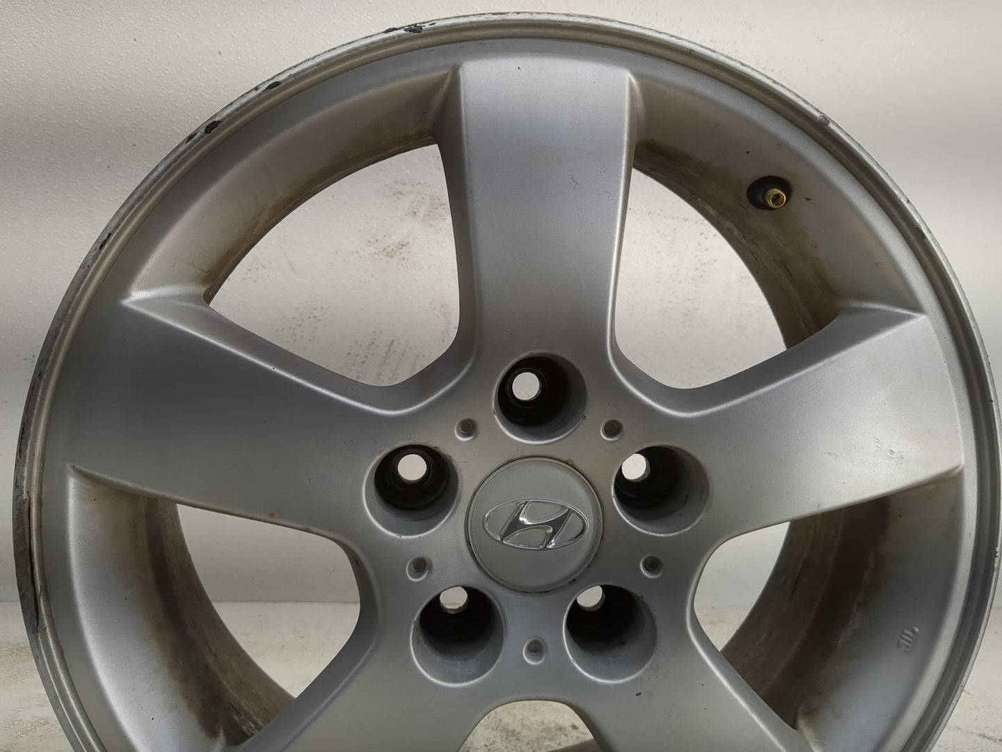 2005-2009 Hyundai Tucson Oem Wheel Rim - Oemusedautoparts1.com