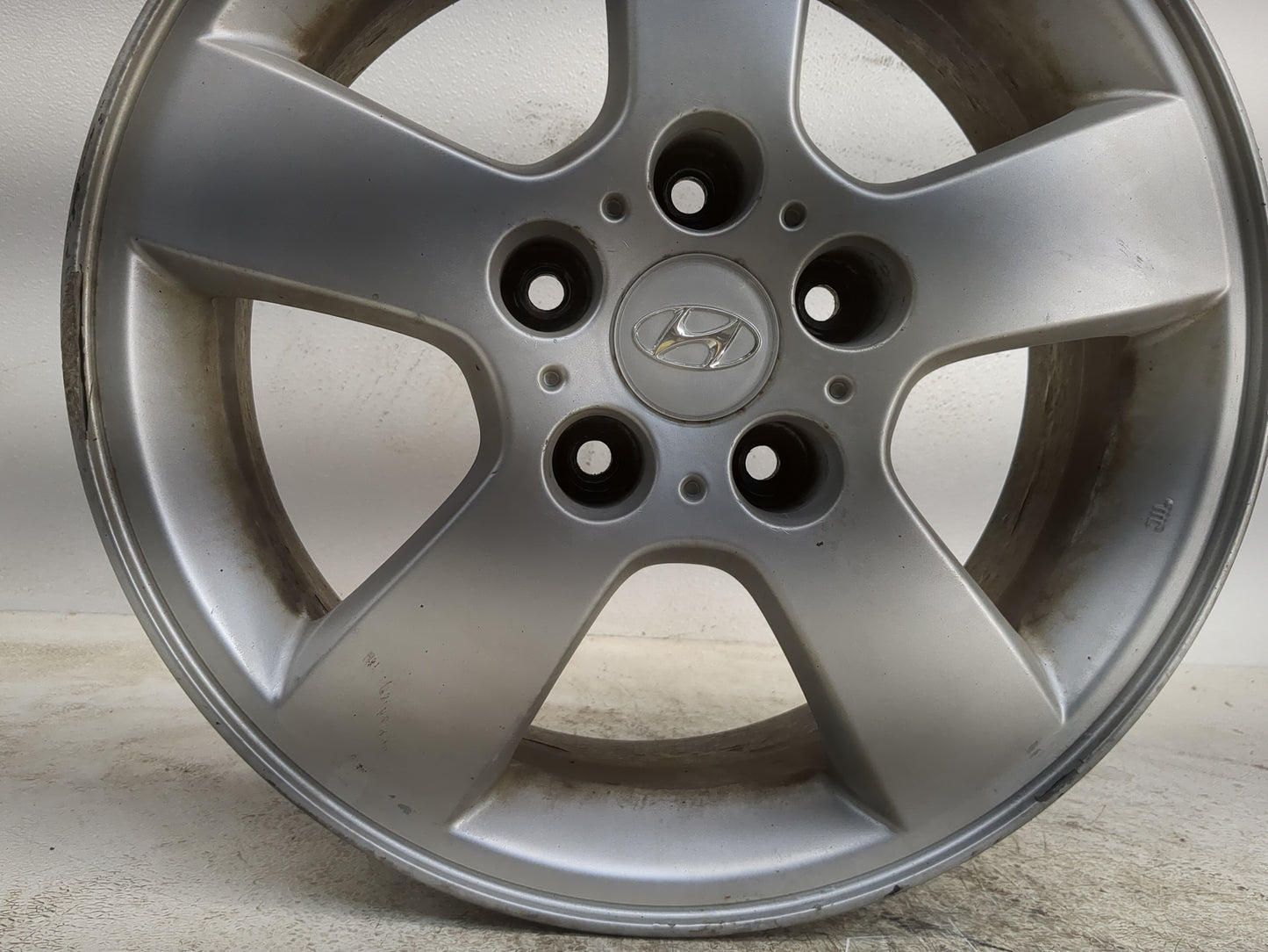 2005-2009 Hyundai Tucson Oem Wheel Rim - Oemusedautoparts1.com