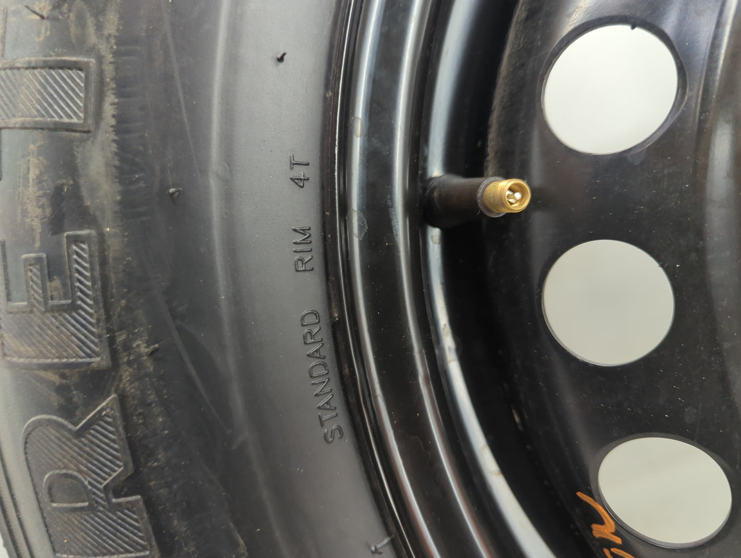 2016-2021 Hyundai Tucson Spare Donut Tire Wheel Rim Oem 1462329 - Oemusedautoparts1.com