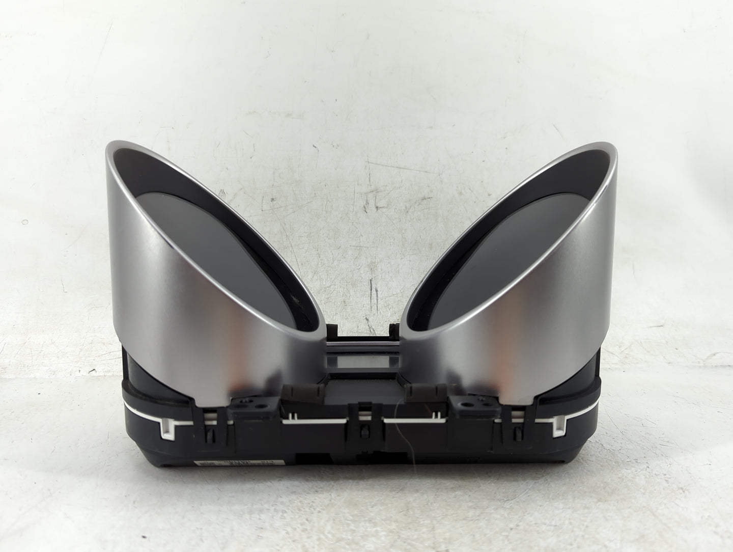 2010-2013 Hyundai Tucson Instrument Cluster Speedometer Gauges Fits Fits 2010 2011 2012 2013 OEM Used Auto Parts - Oemusedau