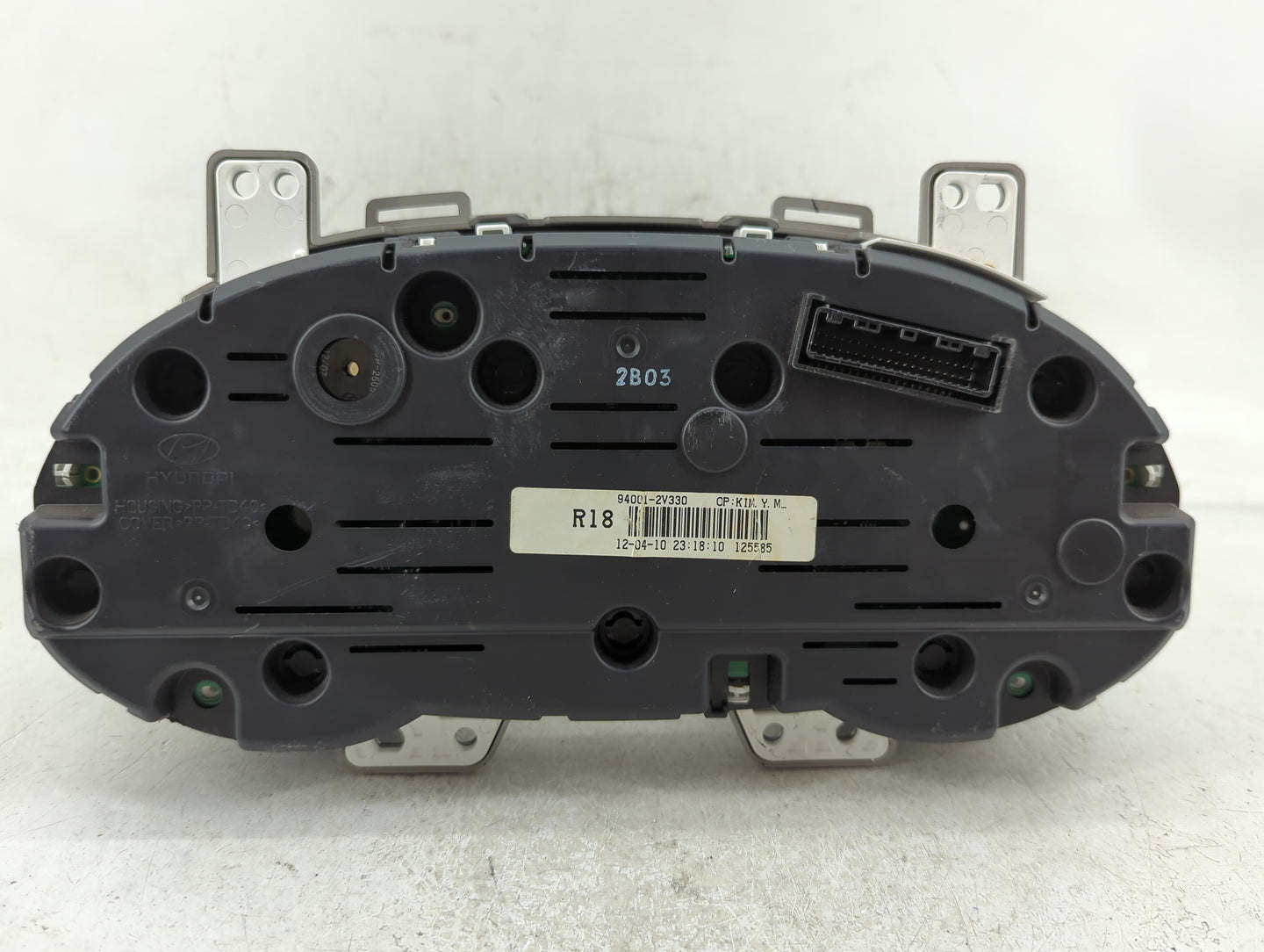 2012-2015 Hyundai Veloster Instrument Cluster Speedometer Gauges Fits Fits 2012 2013 2014 2015 OEM Used Auto Parts - Oemused