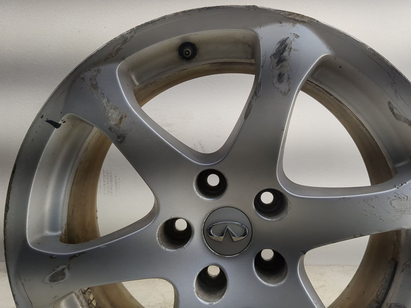 2003-2004 Infiniti G35 Oem Wheel Rim - Oemusedautoparts1.com