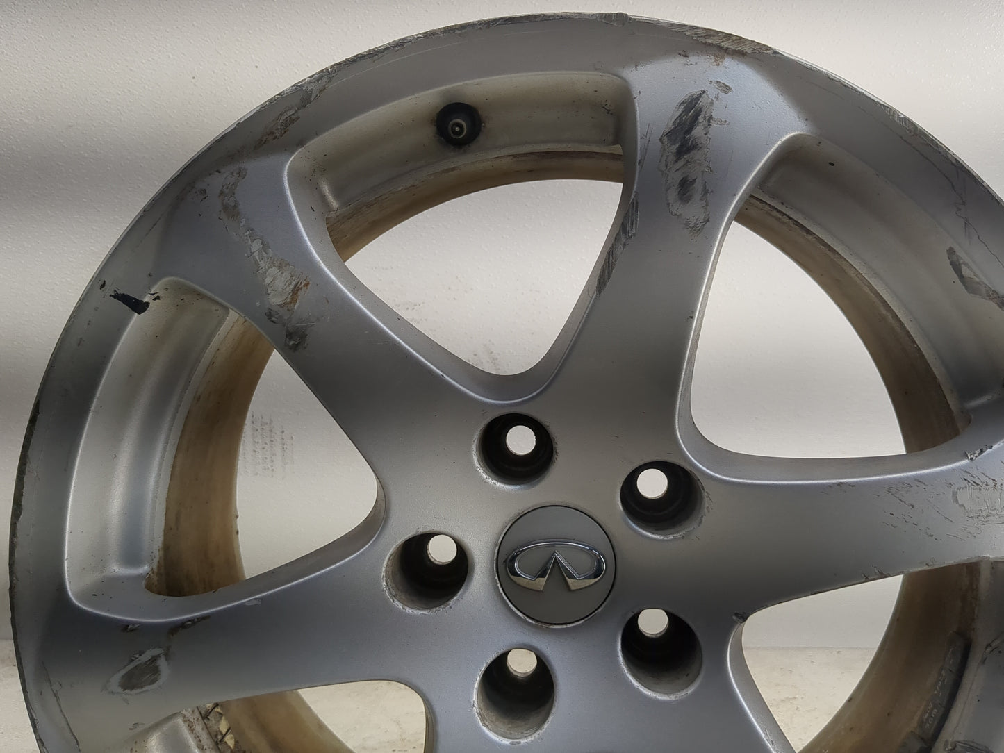 2003-2004 Infiniti G35 Oem Wheel Rim - Oemusedautoparts1.com