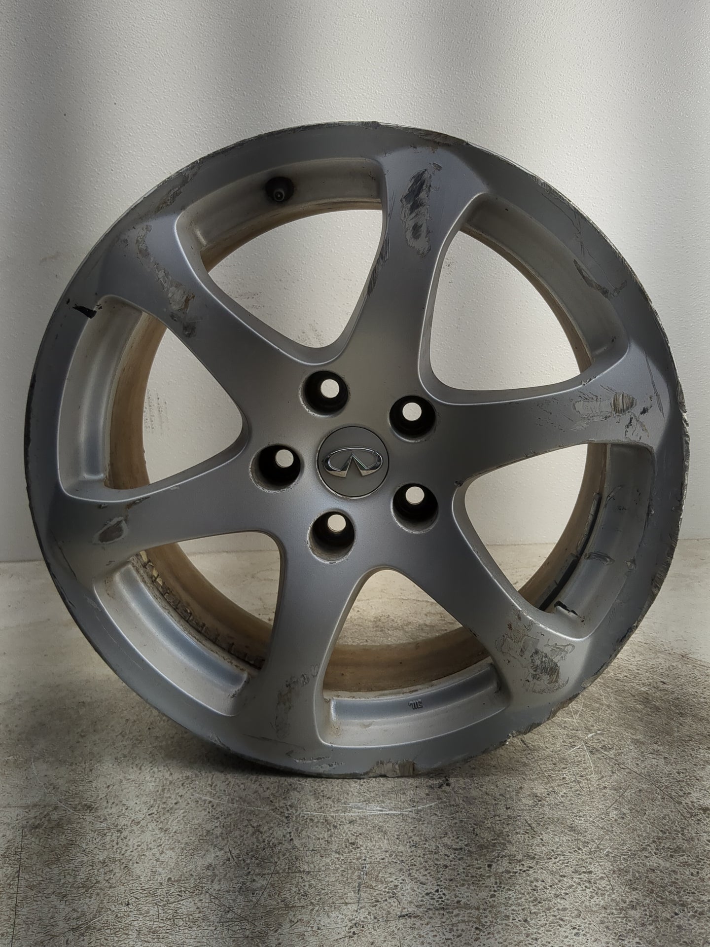 2003-2004 Infiniti G35 Oem Wheel Rim - Oemusedautoparts1.com