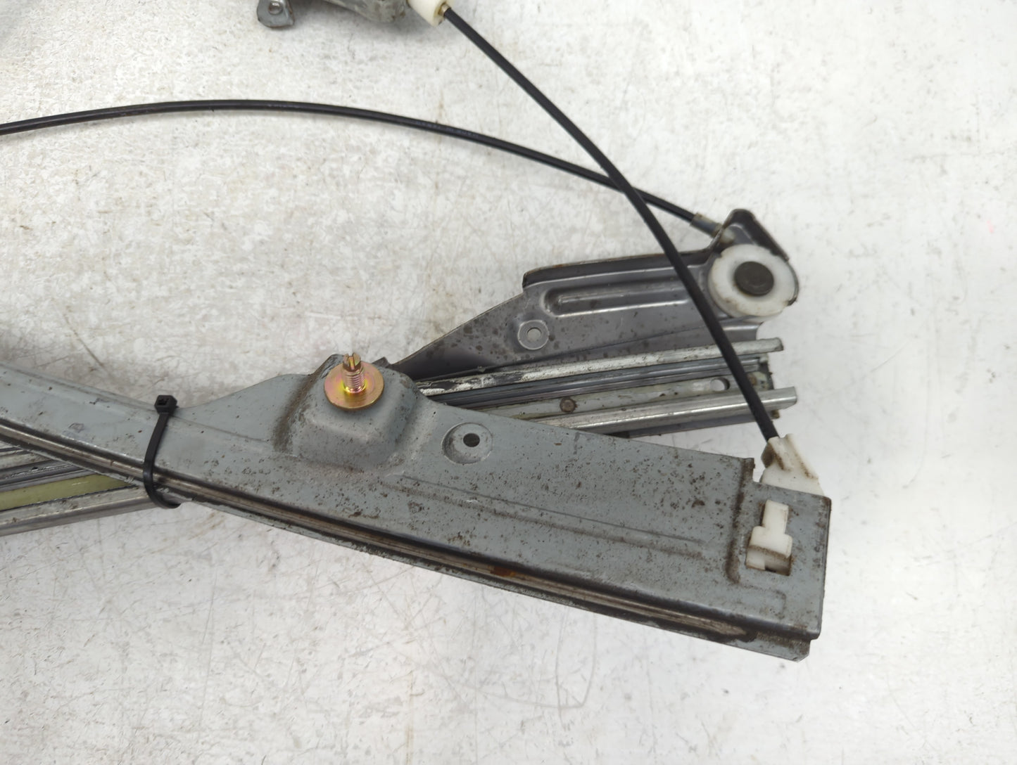 2003-2007 Infiniti G35 Passenger Front Right Power Window Motor - Oemusedautoparts1.com