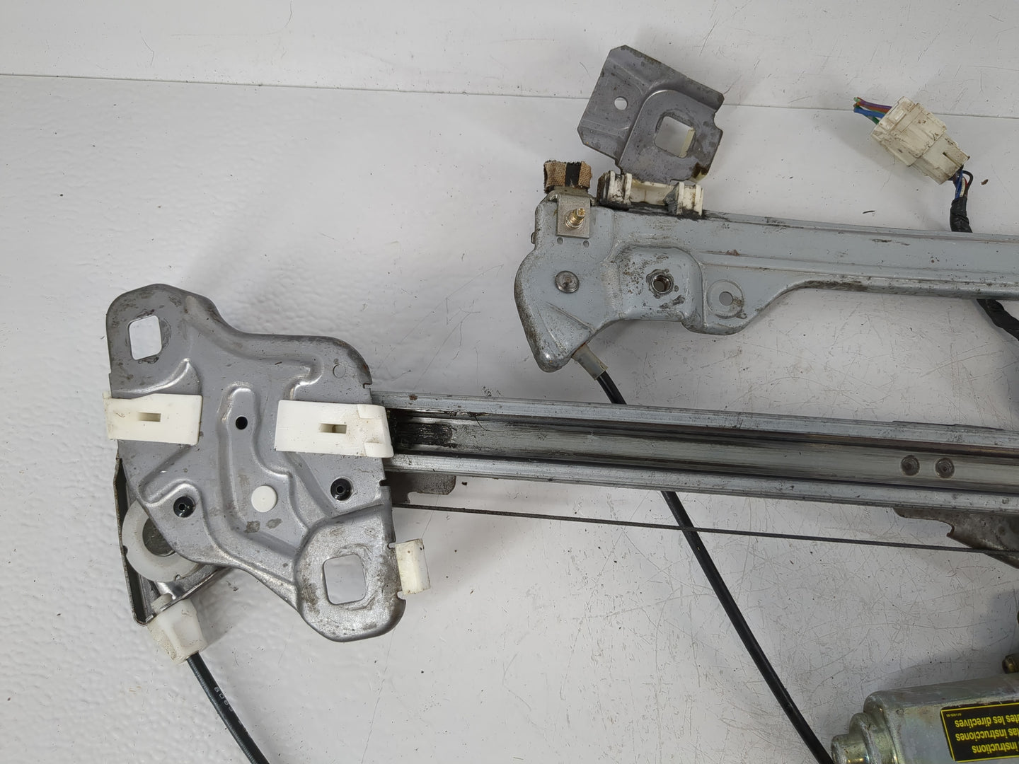 2003-2007 Infiniti G35 Driver Front Left Power Window Motor - Oemusedautoparts1.com