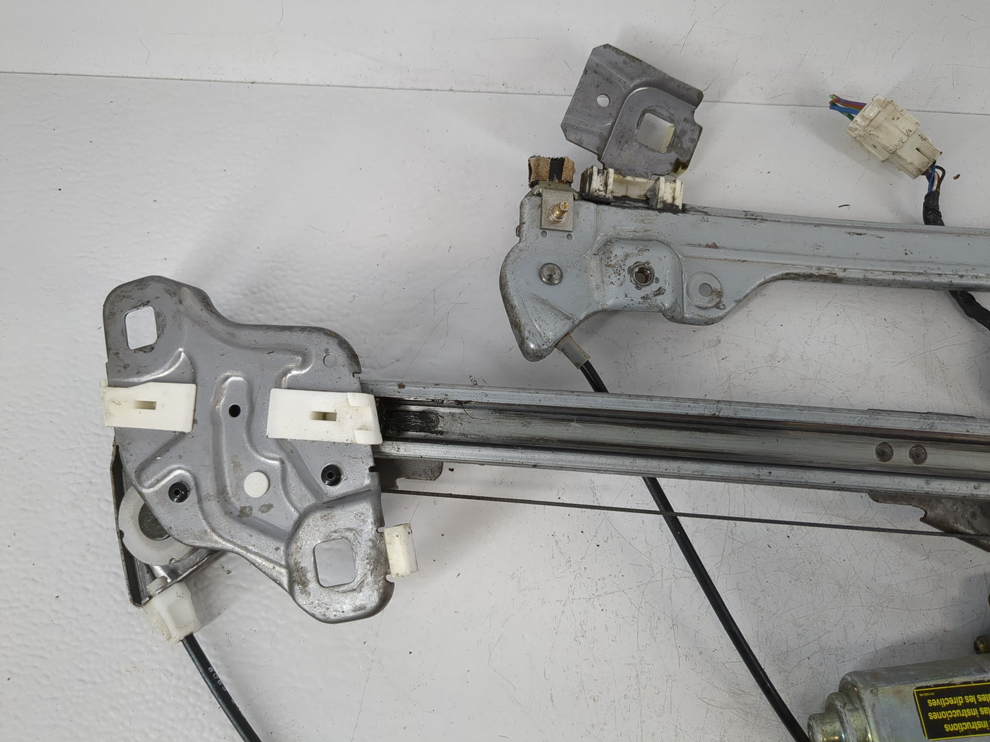 2003-2007 Infiniti G35 Driver Front Left Power Window Motor - Oemusedautoparts1.com