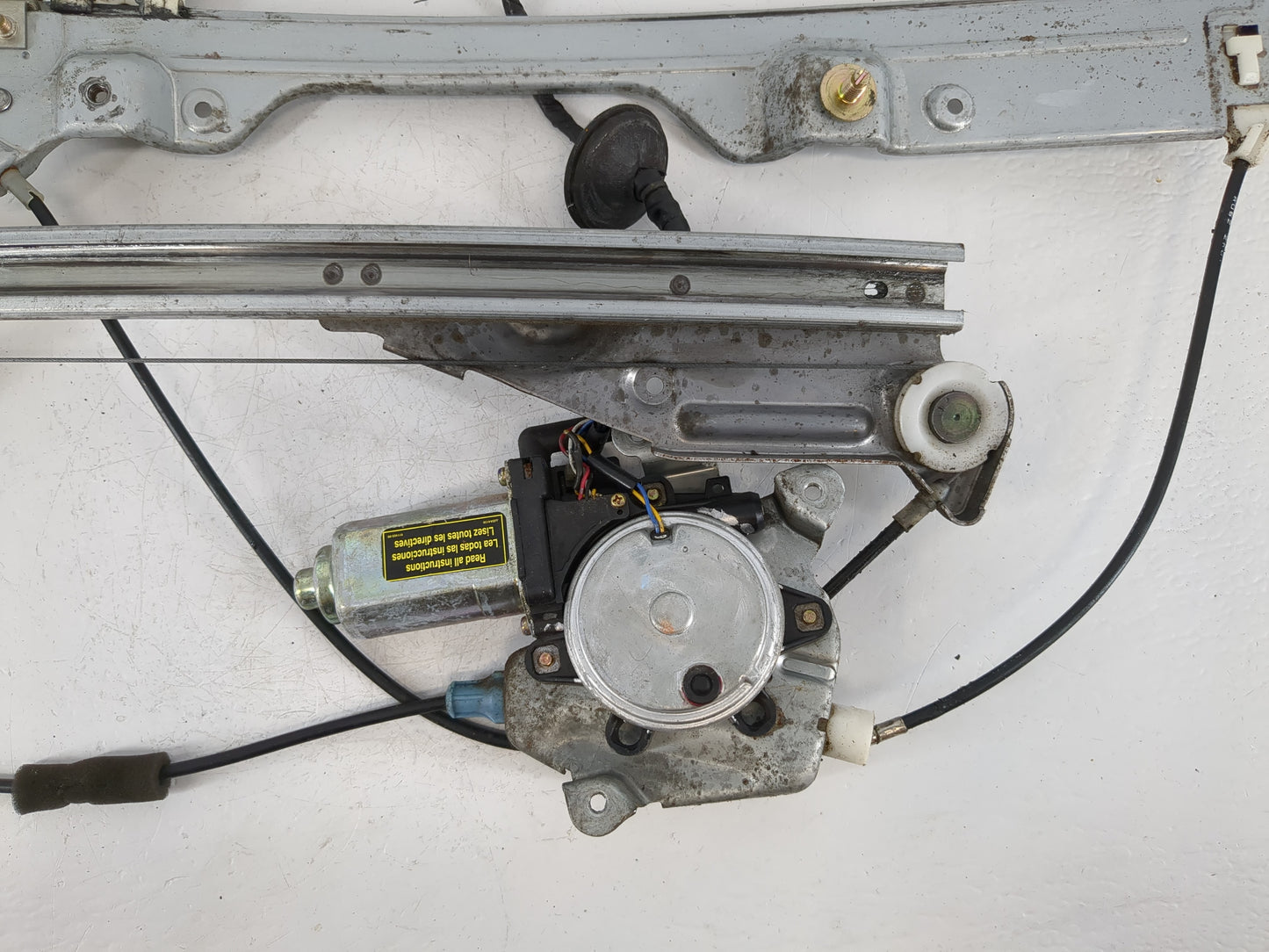 2003-2007 Infiniti G35 Driver Front Left Power Window Motor - Oemusedautoparts1.com