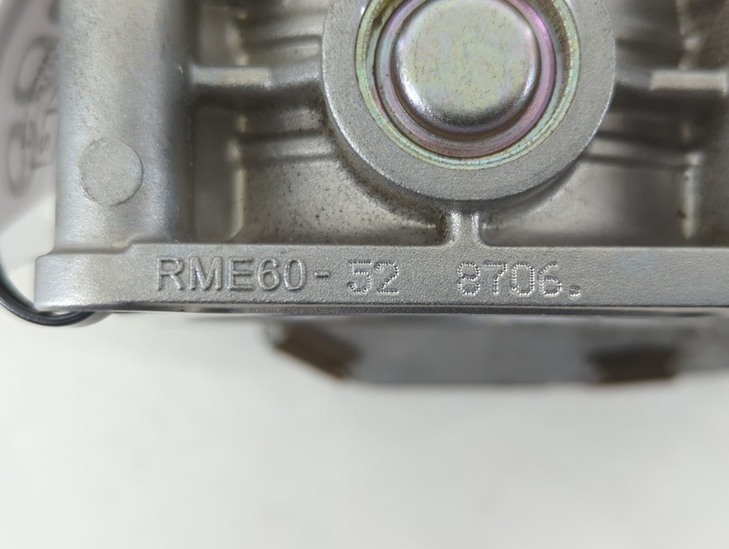 2016-2020 Infiniti Q50 Throttle Body P/N:RME60-52 Fits Fits 2016 2017 2018 2019 2020 OEM Used Auto Parts - Oemusedautoparts1