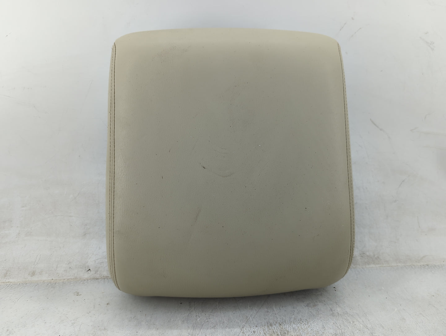 2011-2013 Infiniti Qx56 Center Console Armrest Cover Lid Fits Fits 2011 2012 2013 2014 OEM Used Auto Parts - Oemusedautopart